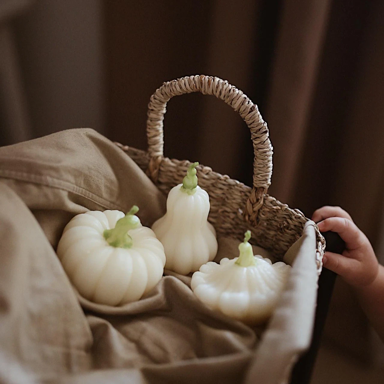 Handmade Pumpkin Beeswax Candle 4