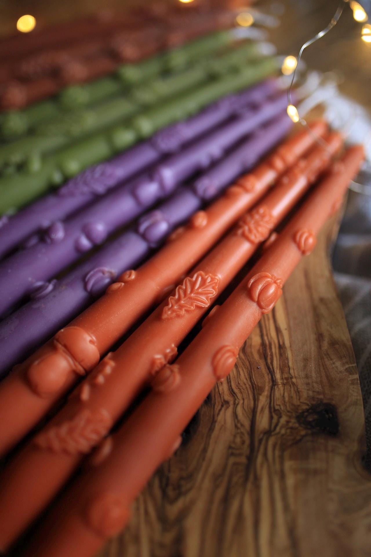 Beeswax taper candles, autumn pattern 8