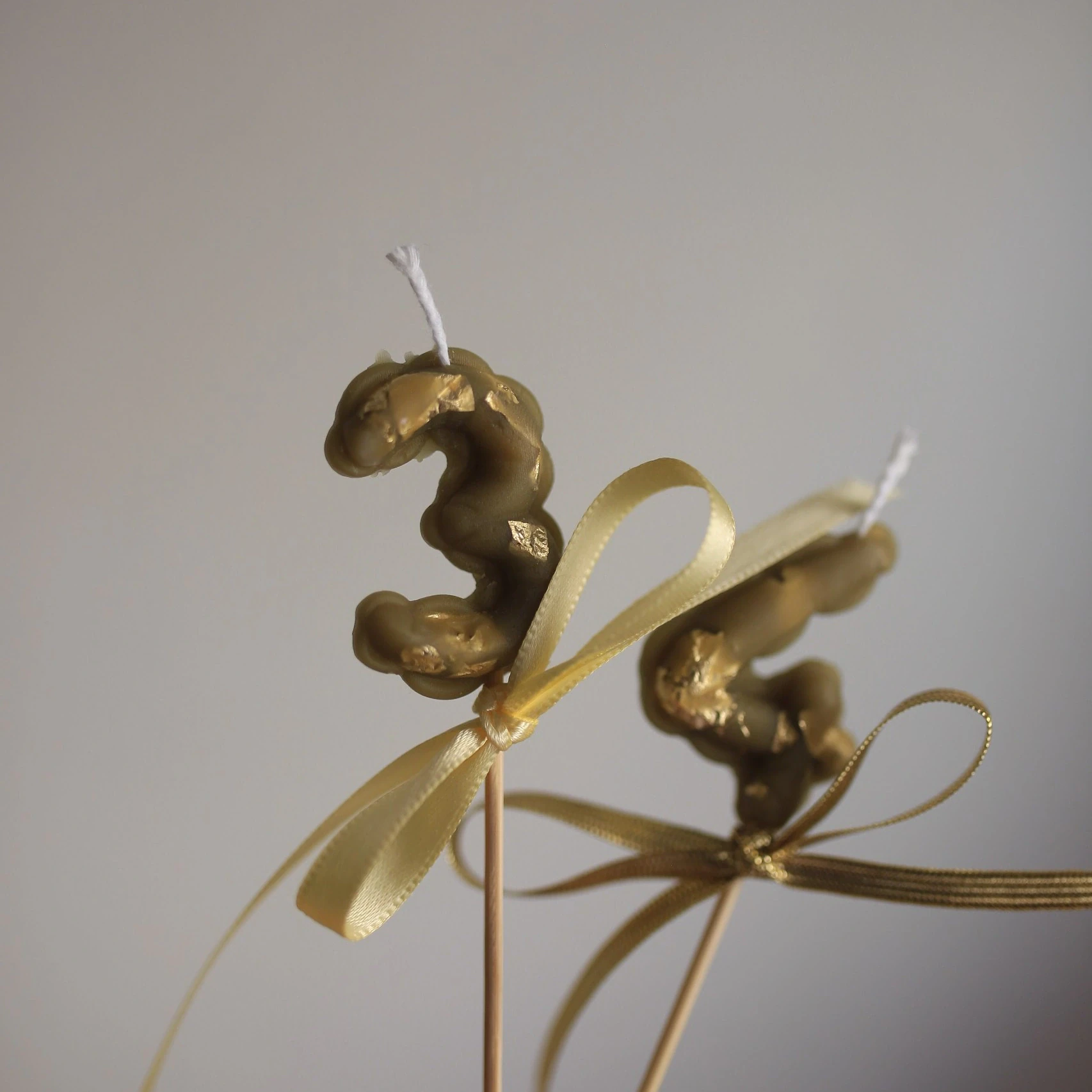 Gold Leaf Beeswax Number Candle for Birthday Cakes 3