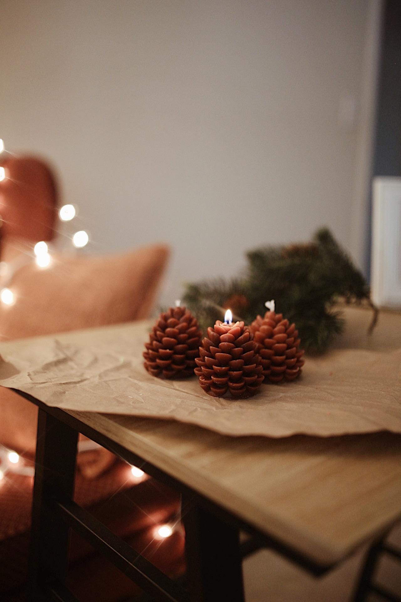 Pinecone Beeswax Candle 7