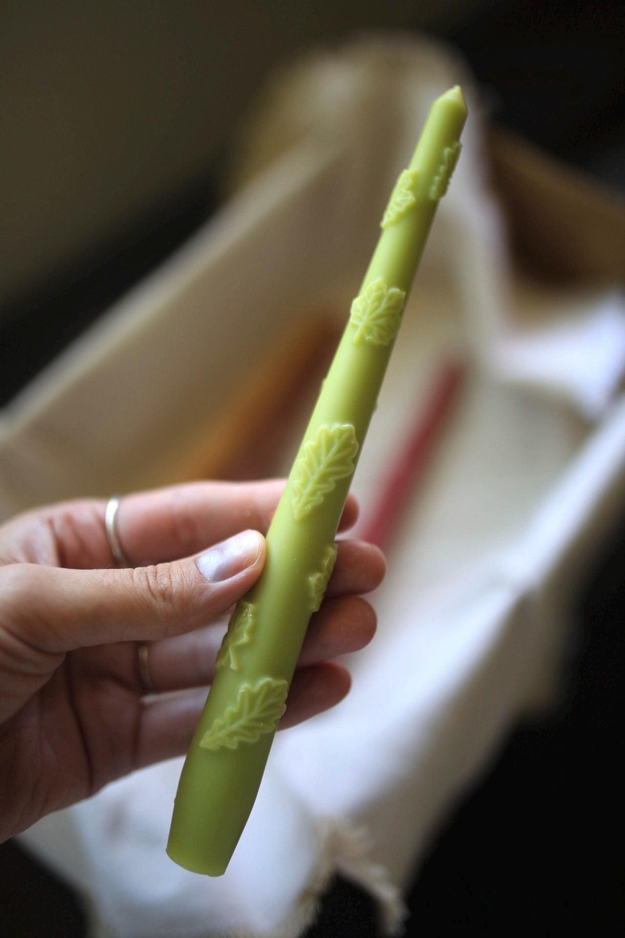Oak Leaf Beeswax Taper Candle 2
