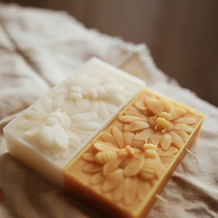 Beeswax Candle with Bee Pattern 3