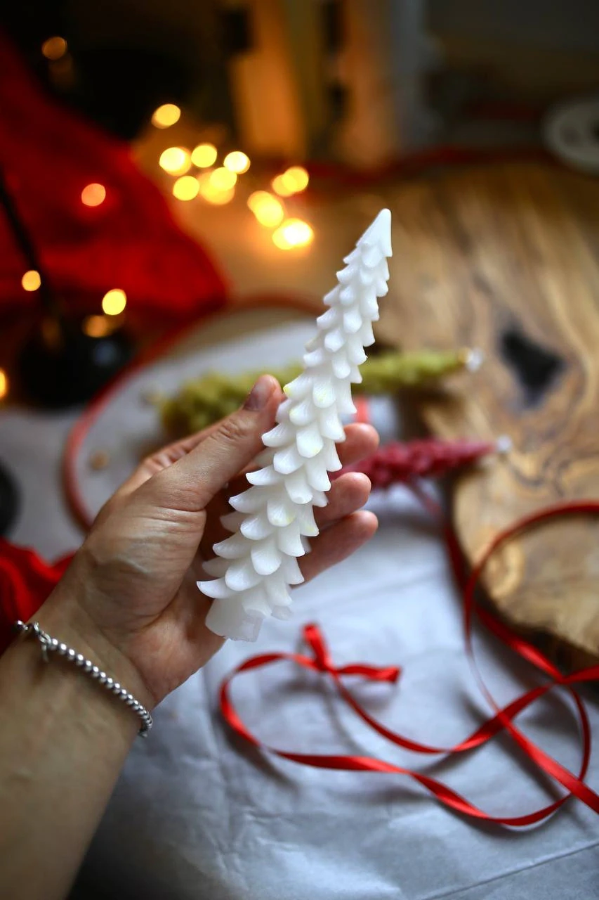 Set of 3 Christmas Tree Beeswax Taper Candle 2
