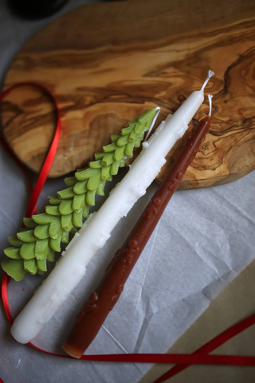 Set of 3 Christmas Beeswax Taper Candles 2