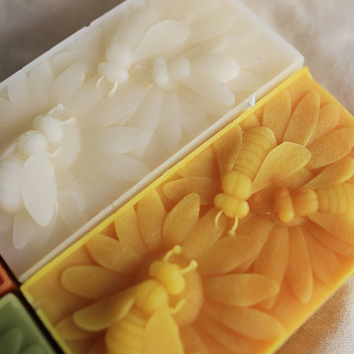 Beeswax Candle with Bee Pattern 4