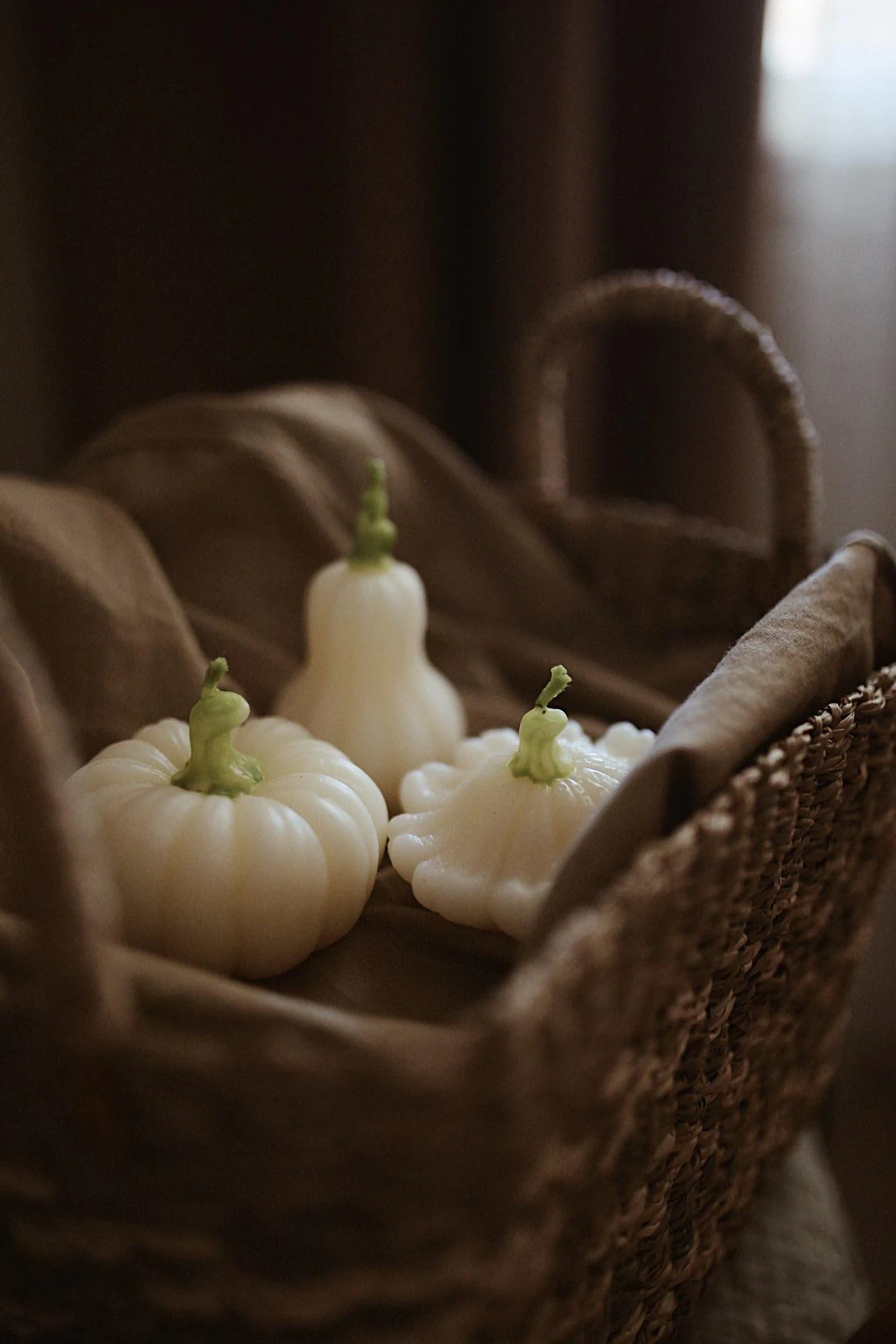 Handmade Pumpkin Beeswax Candle 3